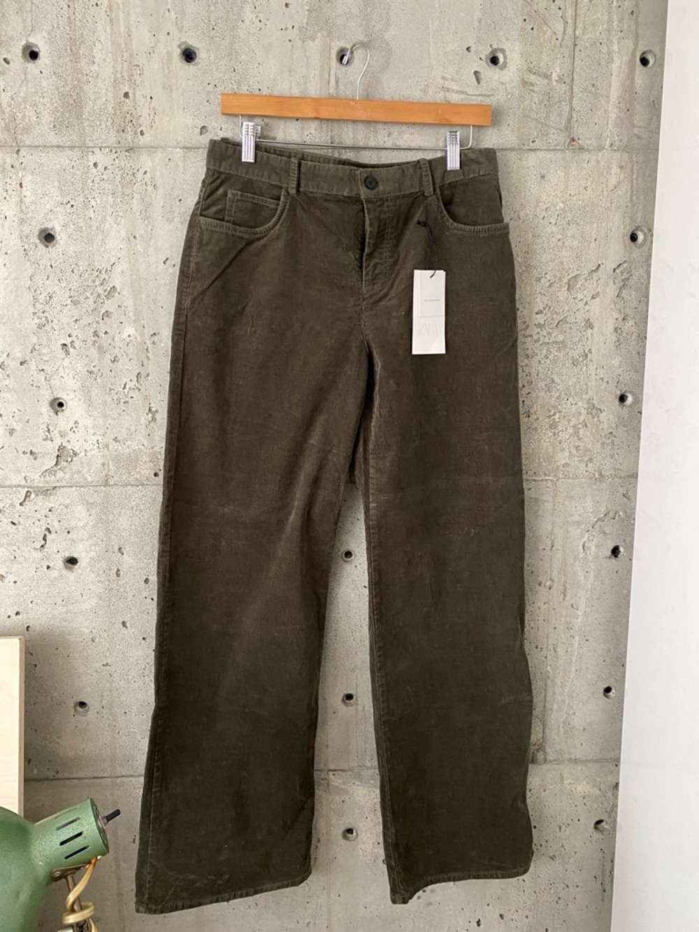 Zara Wide-Leg Corduroy Pants in Olive Green